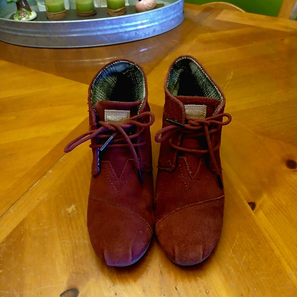 TOMS wedges - Picture 3 of 6